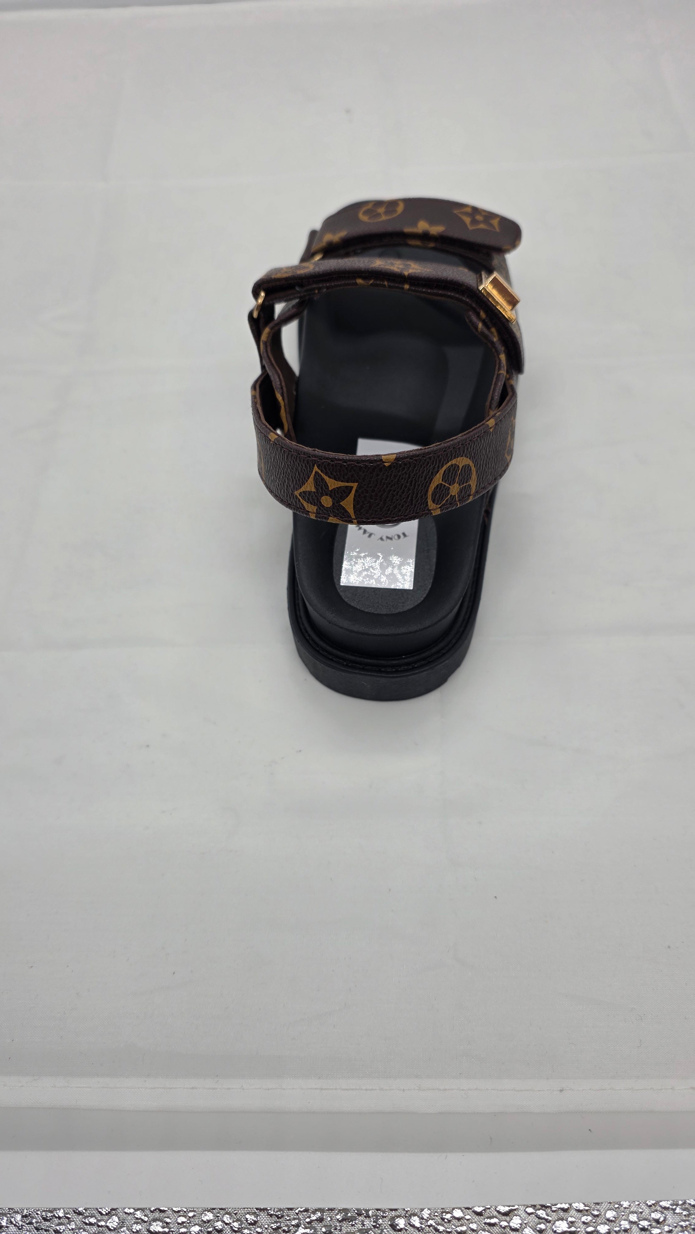 WOMENS SANDALS