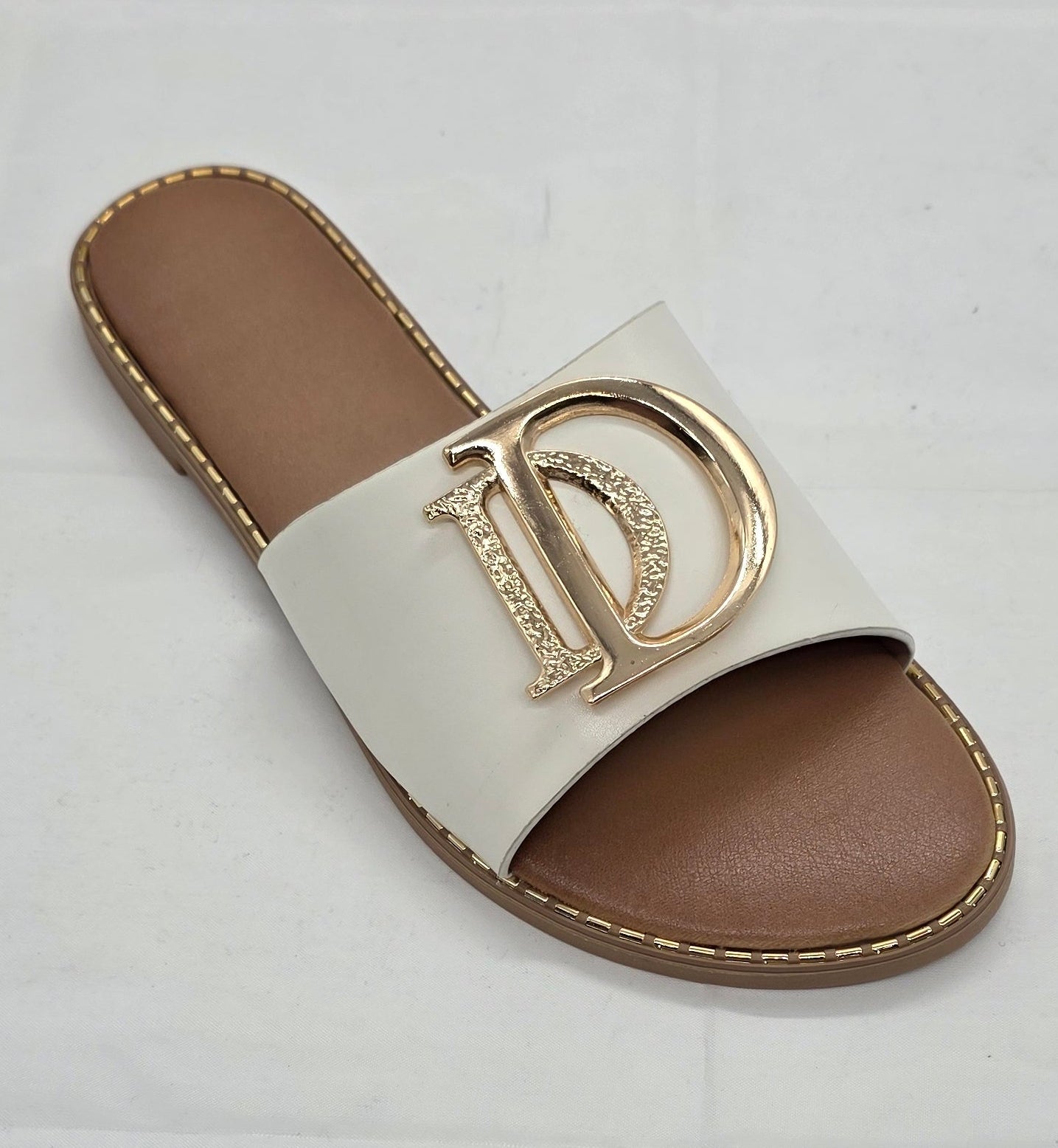 WOMEN SLIDERS