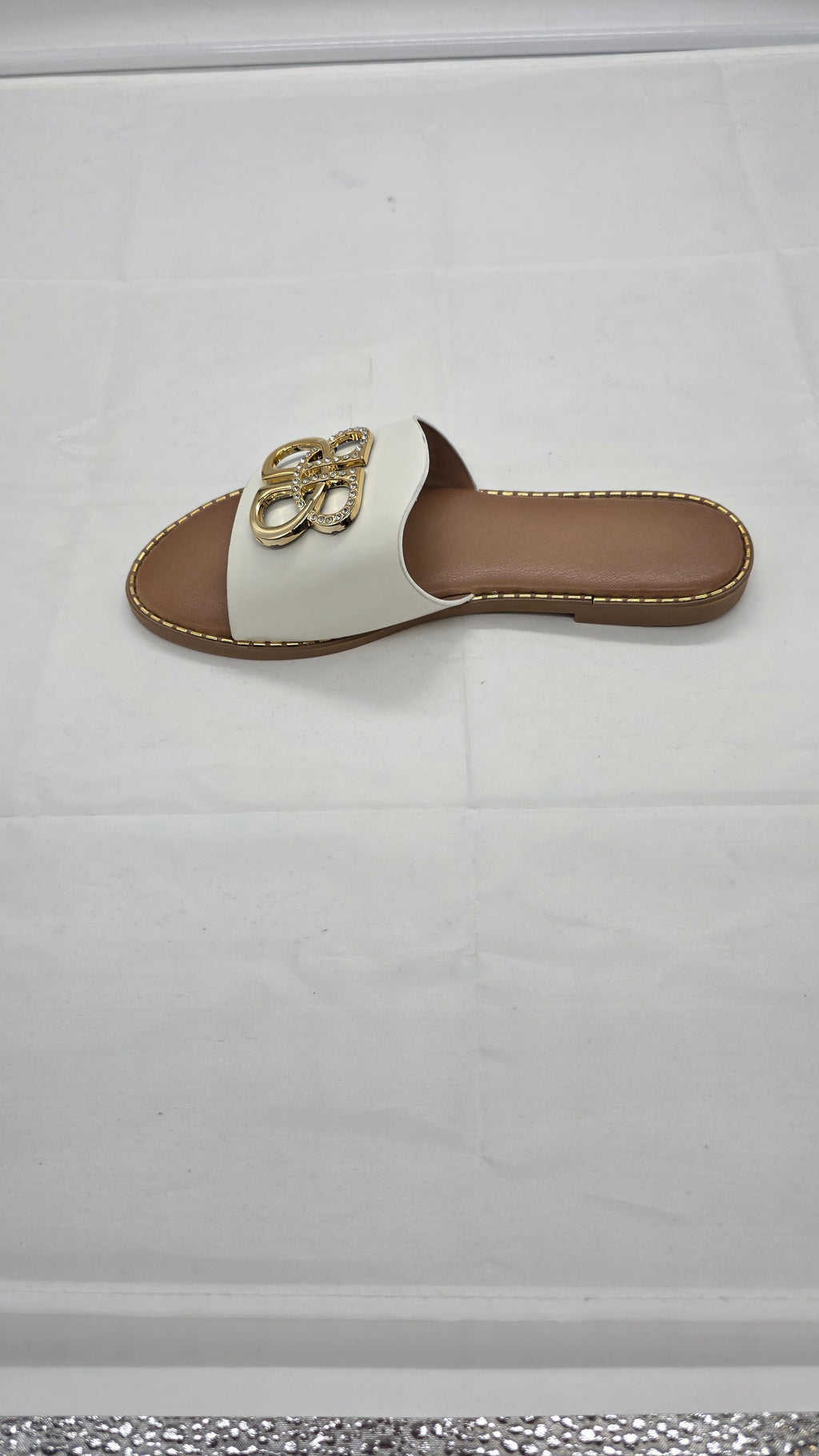 WOMEN SLIDERS