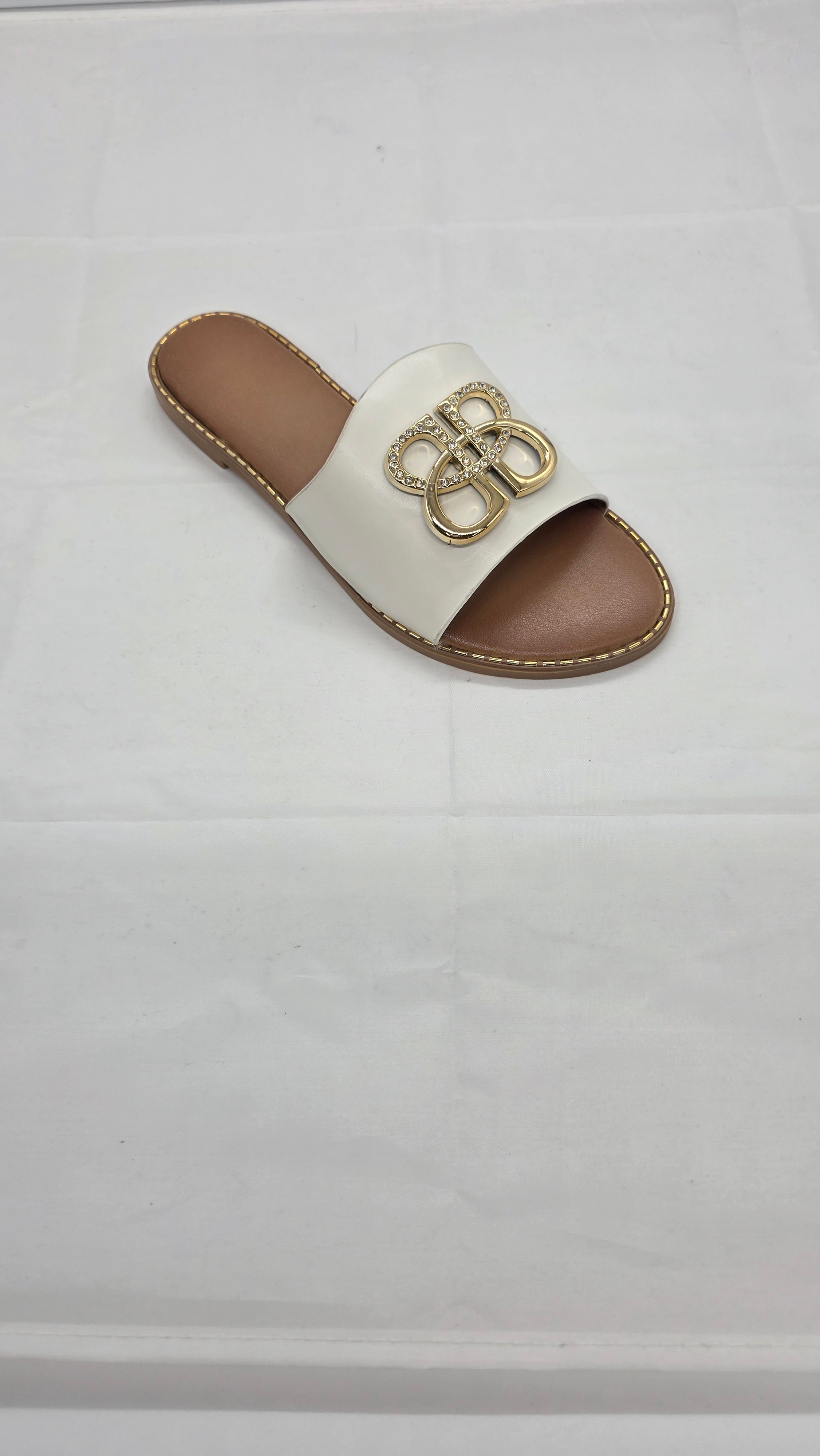WOMEN SLIDERS