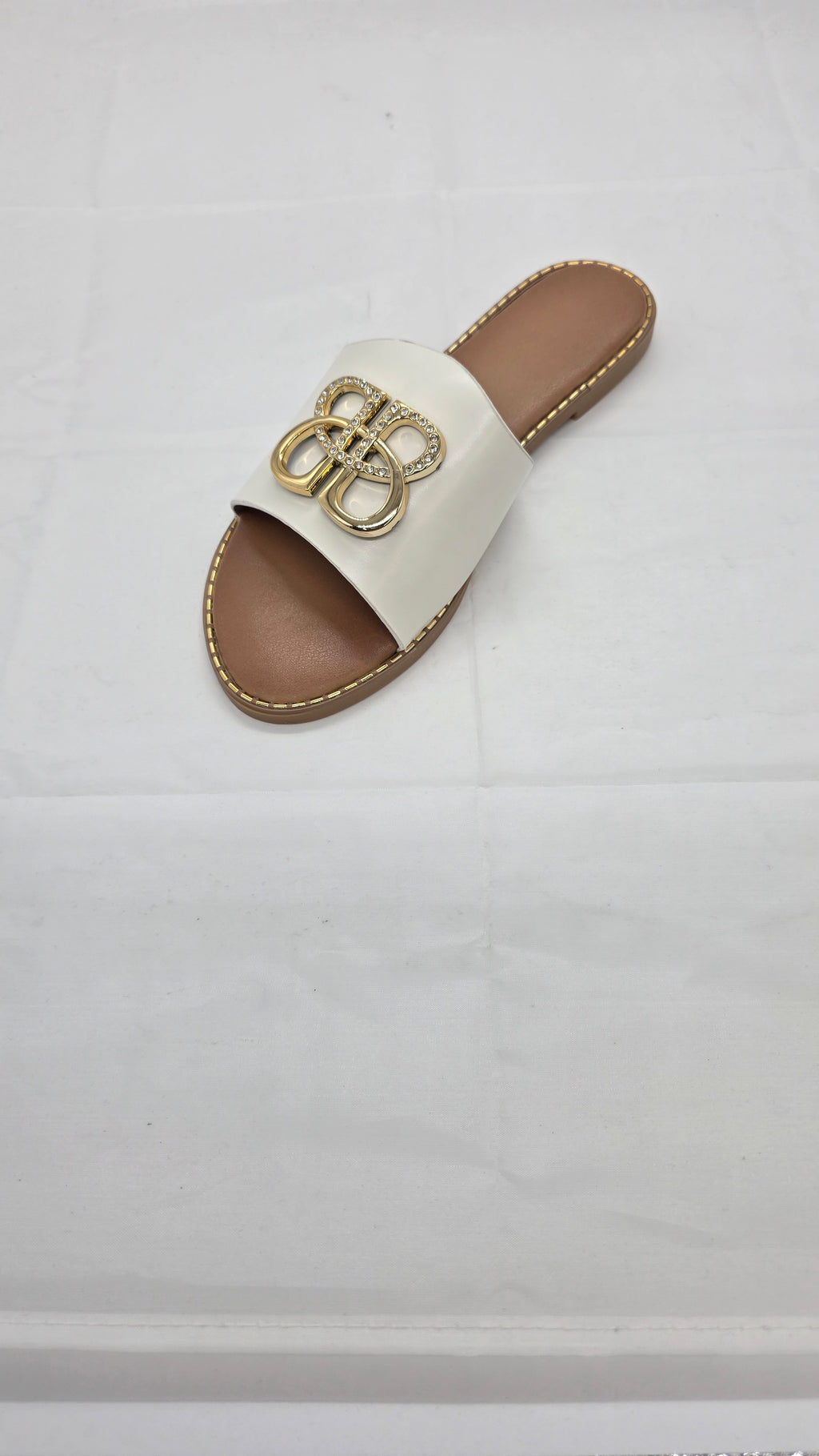 WOMEN SLIDERS