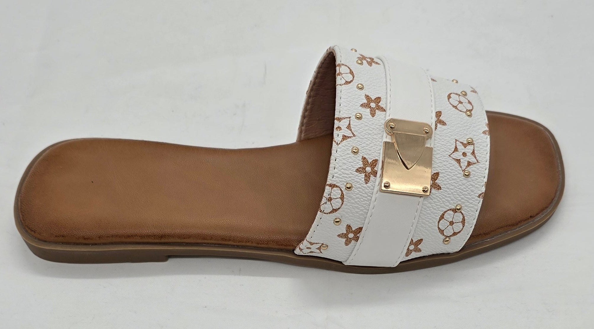 WHITE SLIDERS